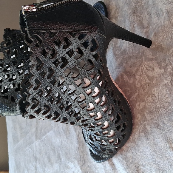 Alice And Olivia By Stacey Bendet Heels Size 40.5 - Picture 2 of 8